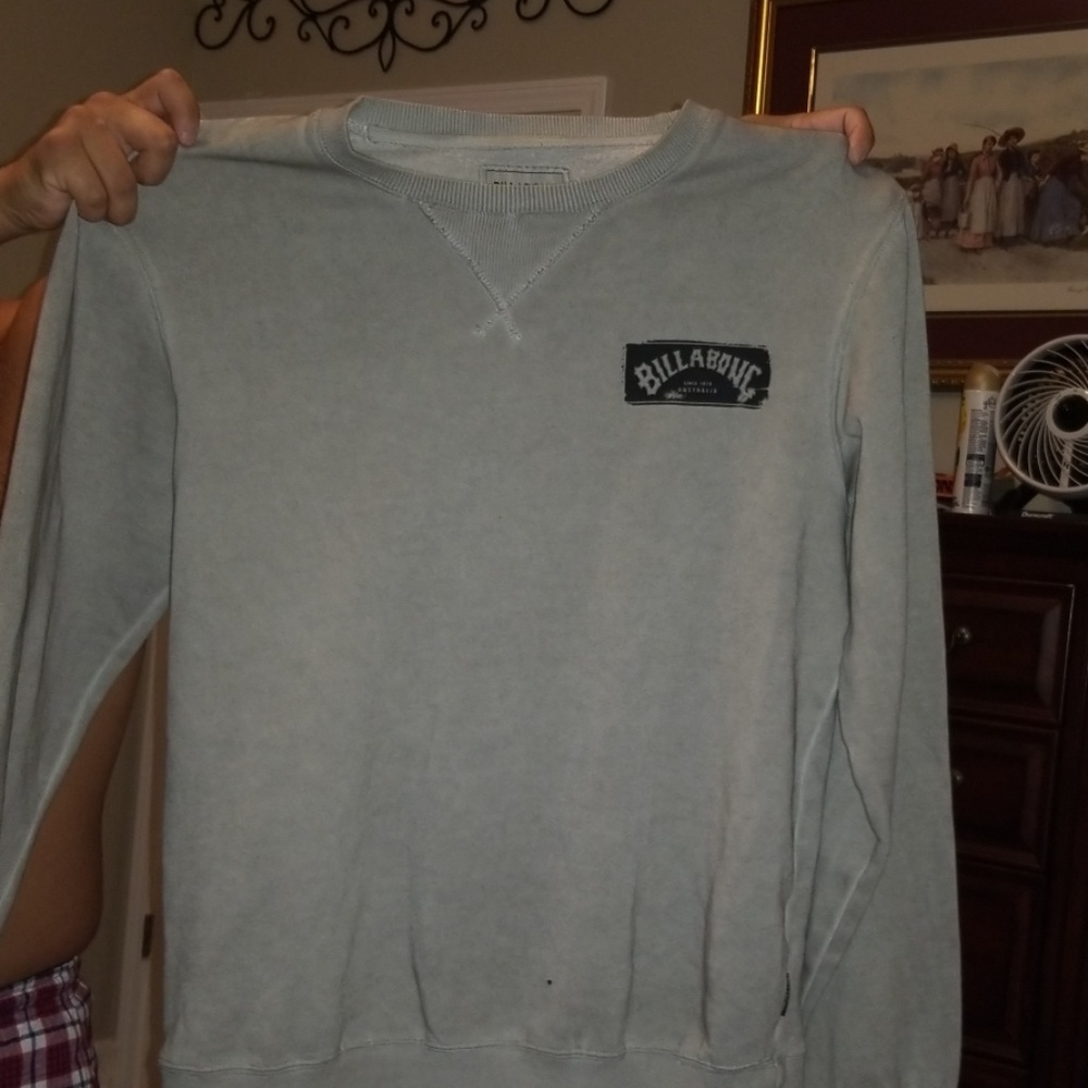 Billabong sweater